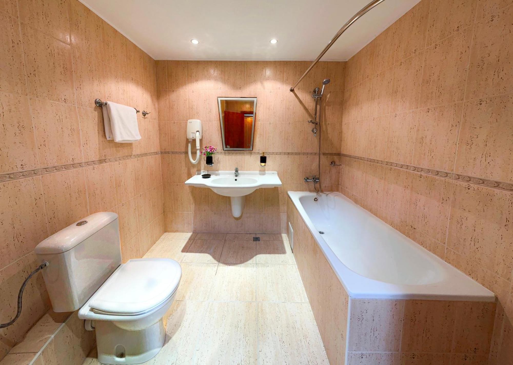 Hotel Yo Saints Constantine and Helena Bagian luar foto