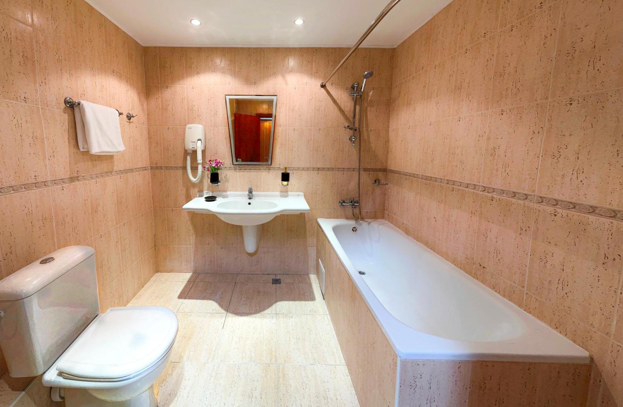 Hotel Yo Saints Constantine and Helena Bagian luar foto