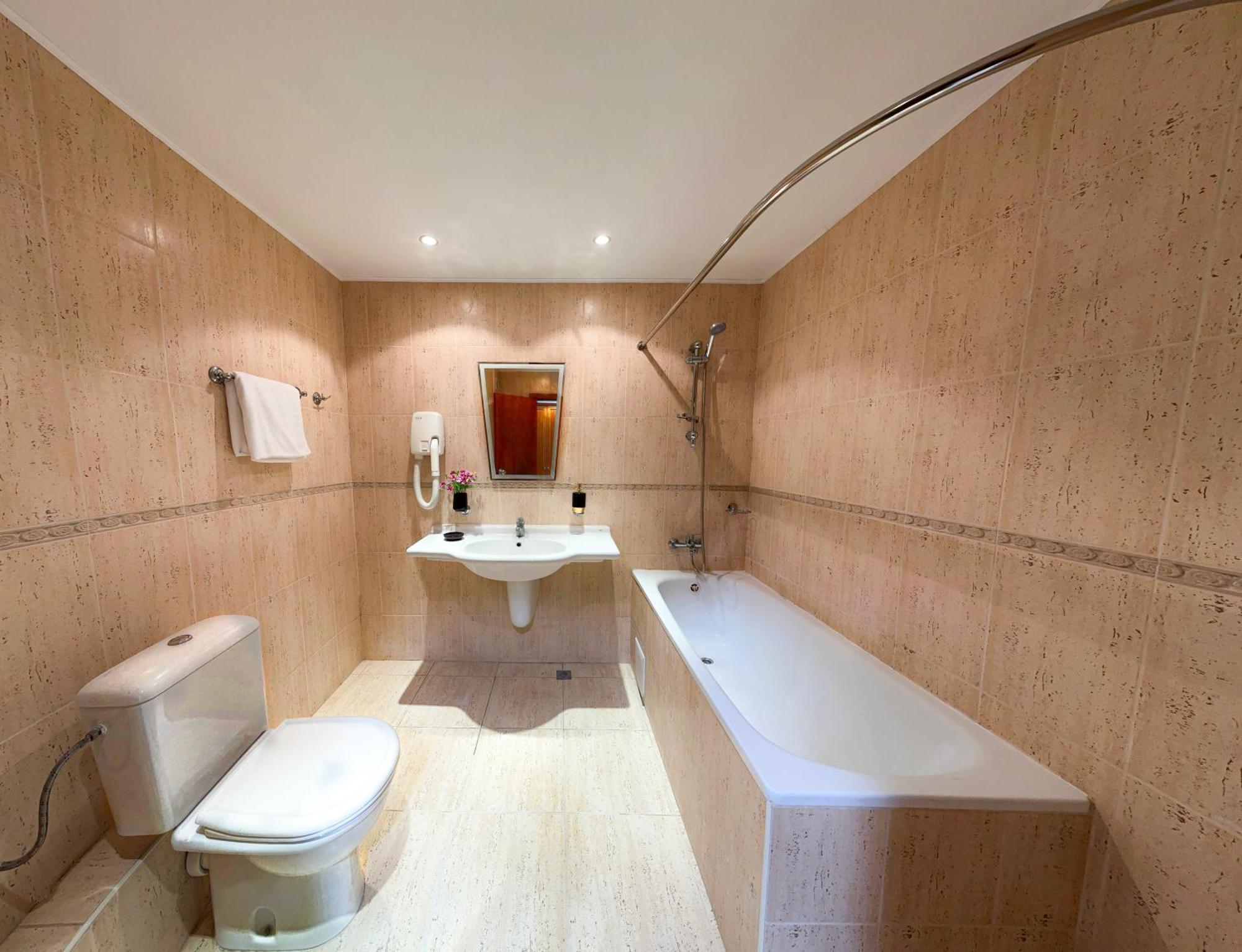 Hotel Yo Saints Constantine and Helena Bagian luar foto