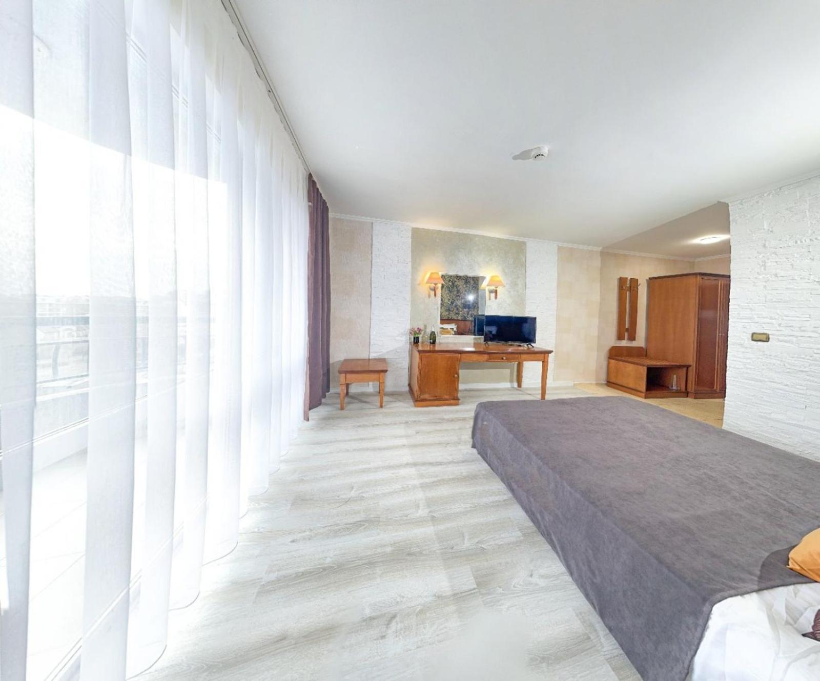 Hotel Yo Saints Constantine and Helena Bagian luar foto